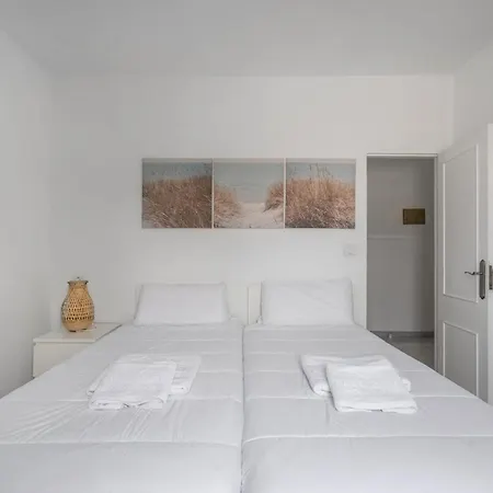 Apto View Playa Cristiano Апартаменты Арона